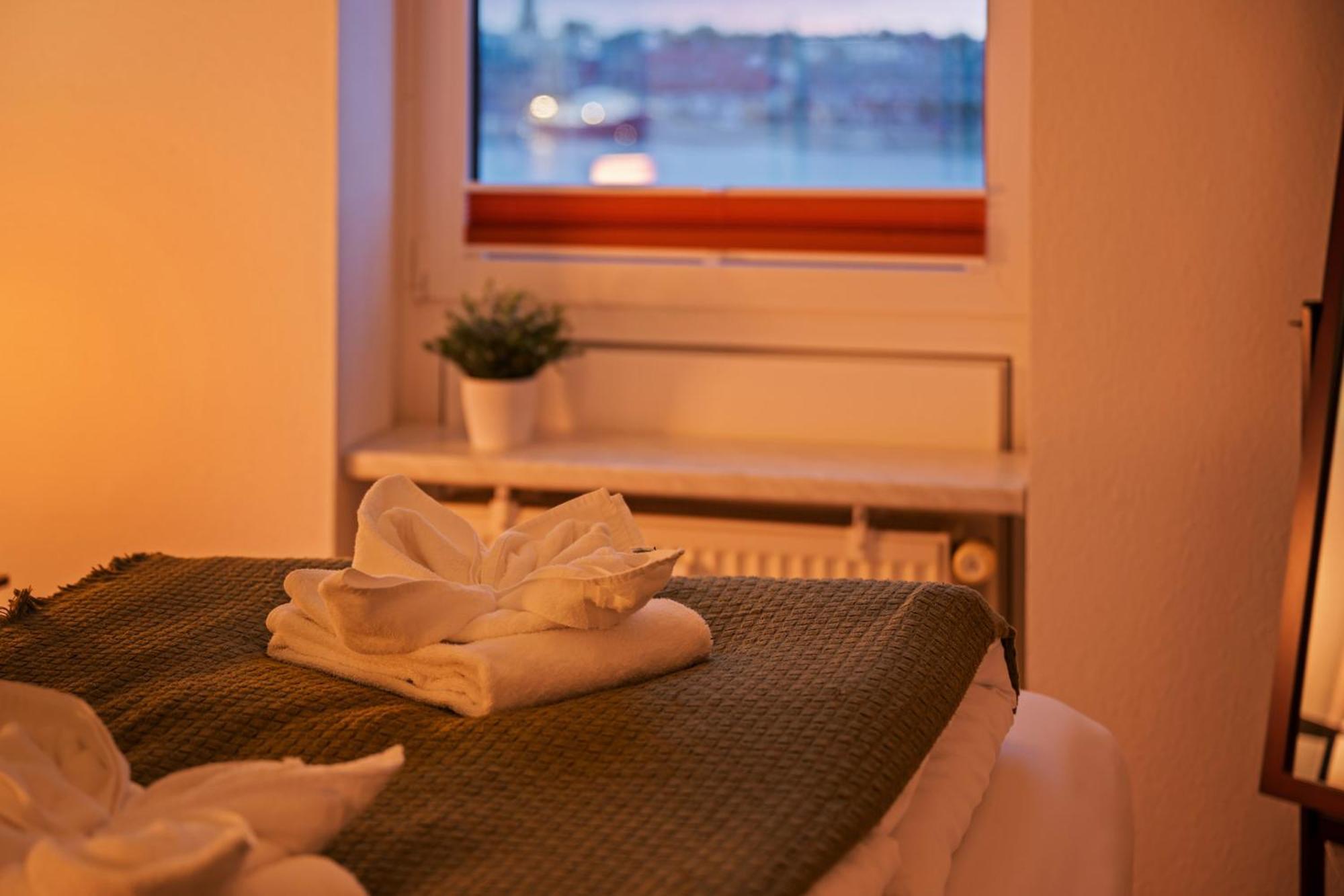 Strand-Apartment, Strandkorb, Meeresrauschen, Parkplatz Вильгельмсхафен Экстерьер фото